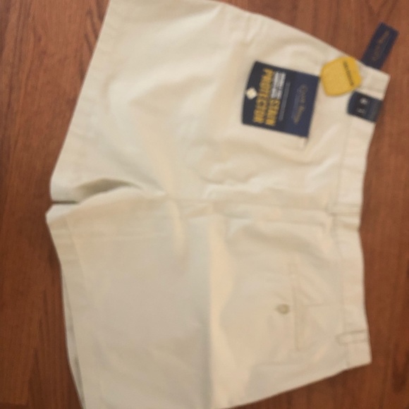Charter club wrinkle free shorts with stein protector. Size: 40 - Picture 2 of 7